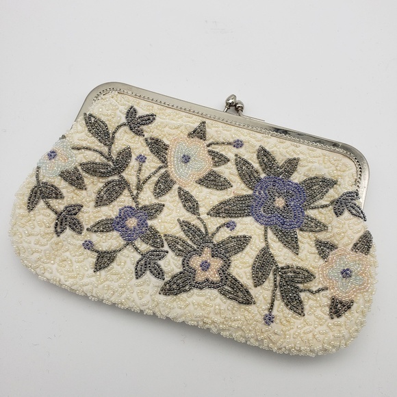 lord and taylor clutch